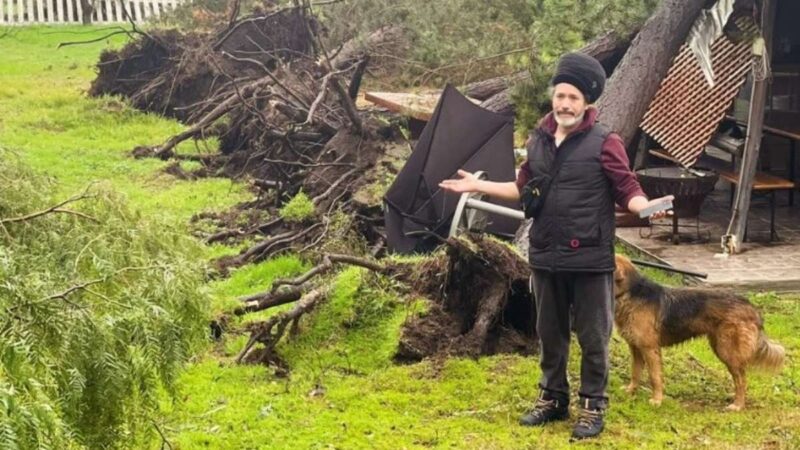 “Dói muito”: o cantor Quique Neira mostra os estragos deixados pelo vendaval em sua casa no Batuco