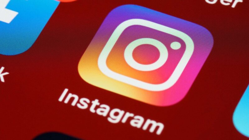 Eles relatam problemas no Instagram: a rede social não permite fazer upload de fotos ou comentar postagens