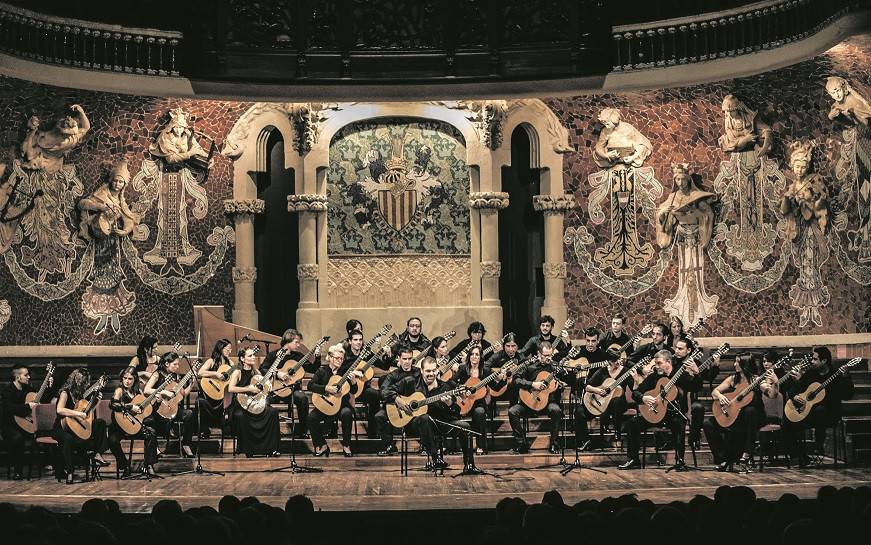 Uma das melhores orquestras de violões do mundo, na Basílica de Castelló d’Empúries